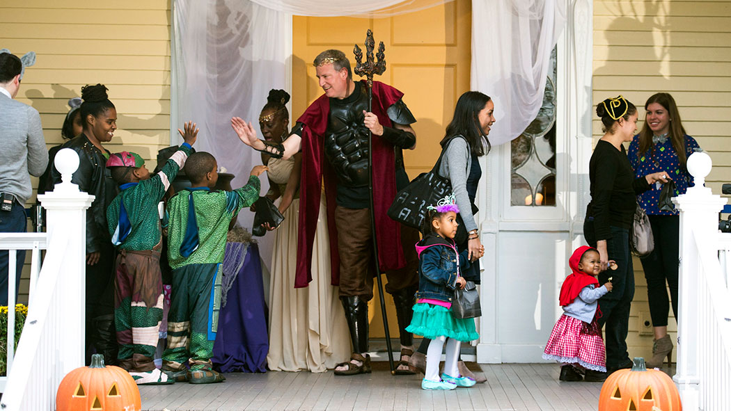 Mayor Bill de Blasio and First Lady Chirlane McCray host Gracie Mansion’s Halloween Open House.