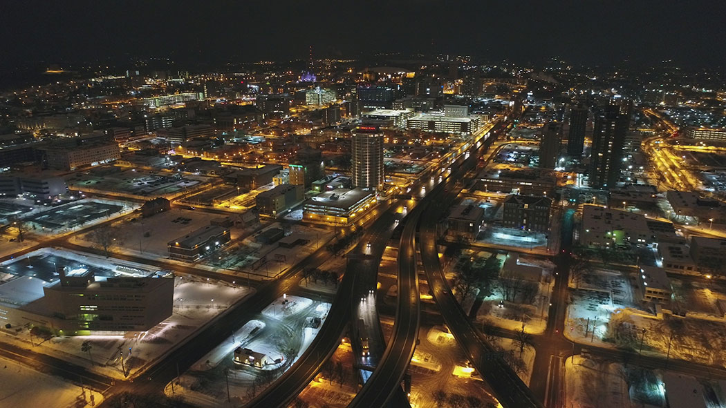 Interstate 81 running through Syracuse University.