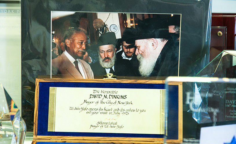 Picture of David Dinkins during the Crown Heights Riots