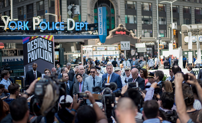 Bill de Blasio Times Square accident